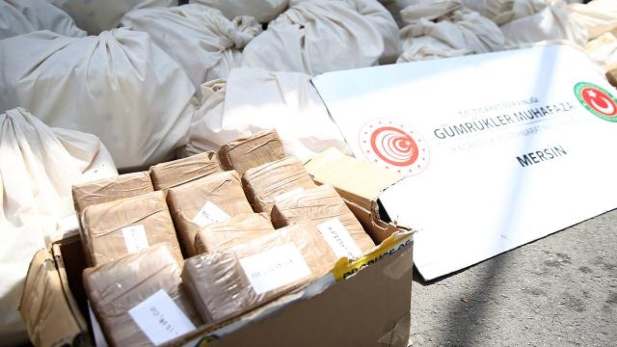 Mersin Limanı'nda 463 kilogram kokain ele geçirildi