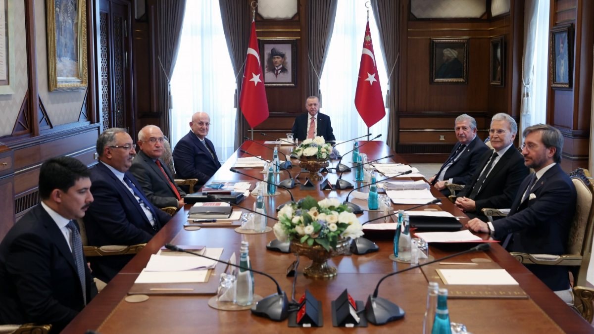 YİK Toplantısı'nda Cumhurbaşkanı Erdoğan'dan 'Anayasa' vurgusu