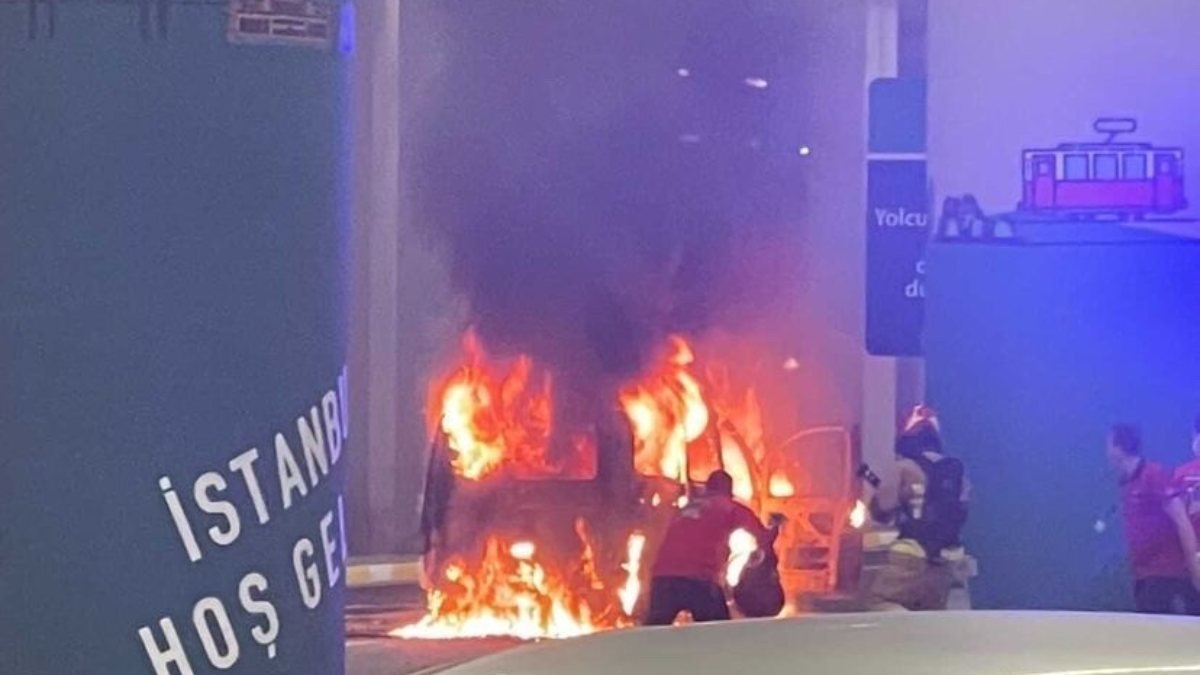 İstanbul Havalimanı’nda yangın: Yolcu aracı alev topuna döndü