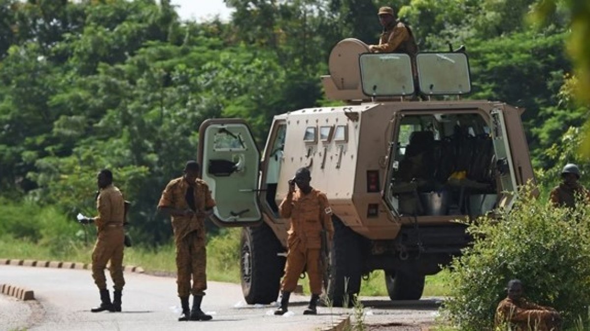 Nijer ve Burkina Faso'dan ortak operasyon: 100 terörist yakalandı
