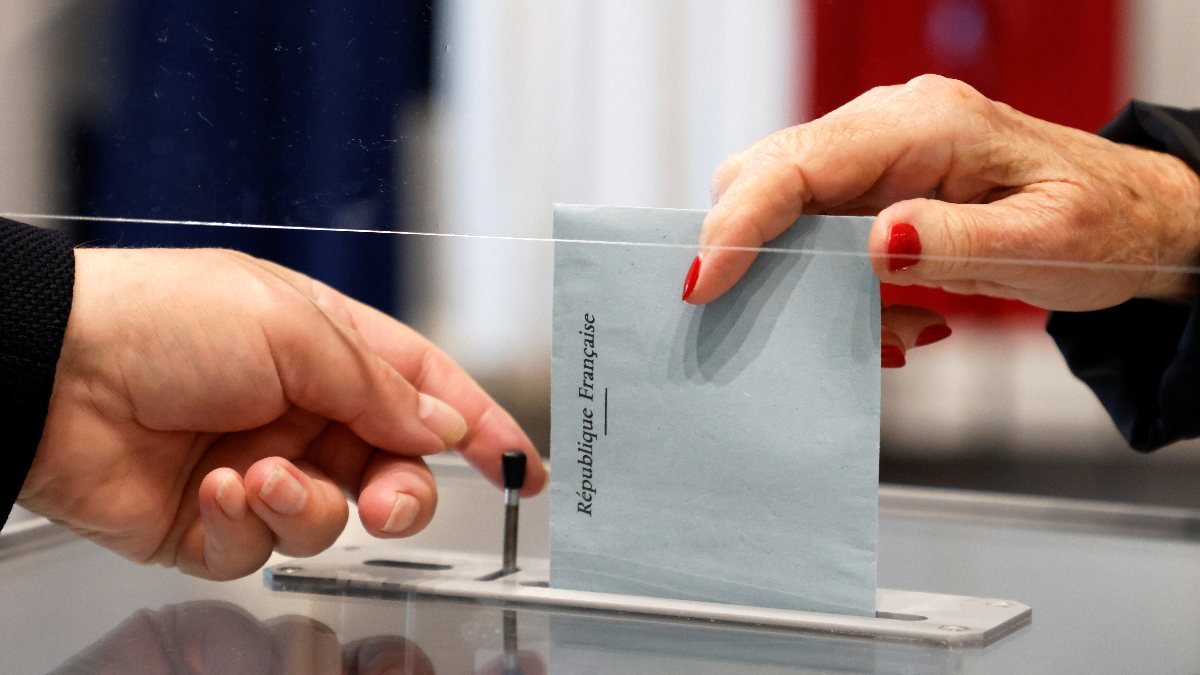 Fransa’da bölgesel seçimlerin ikinci turu yapıldı