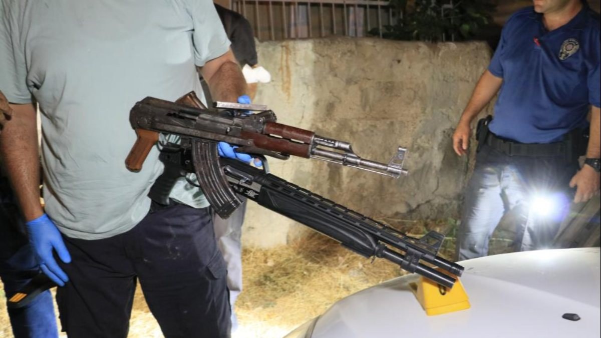 Adana'da etrafa ateş eden magandaları polis yakaladı