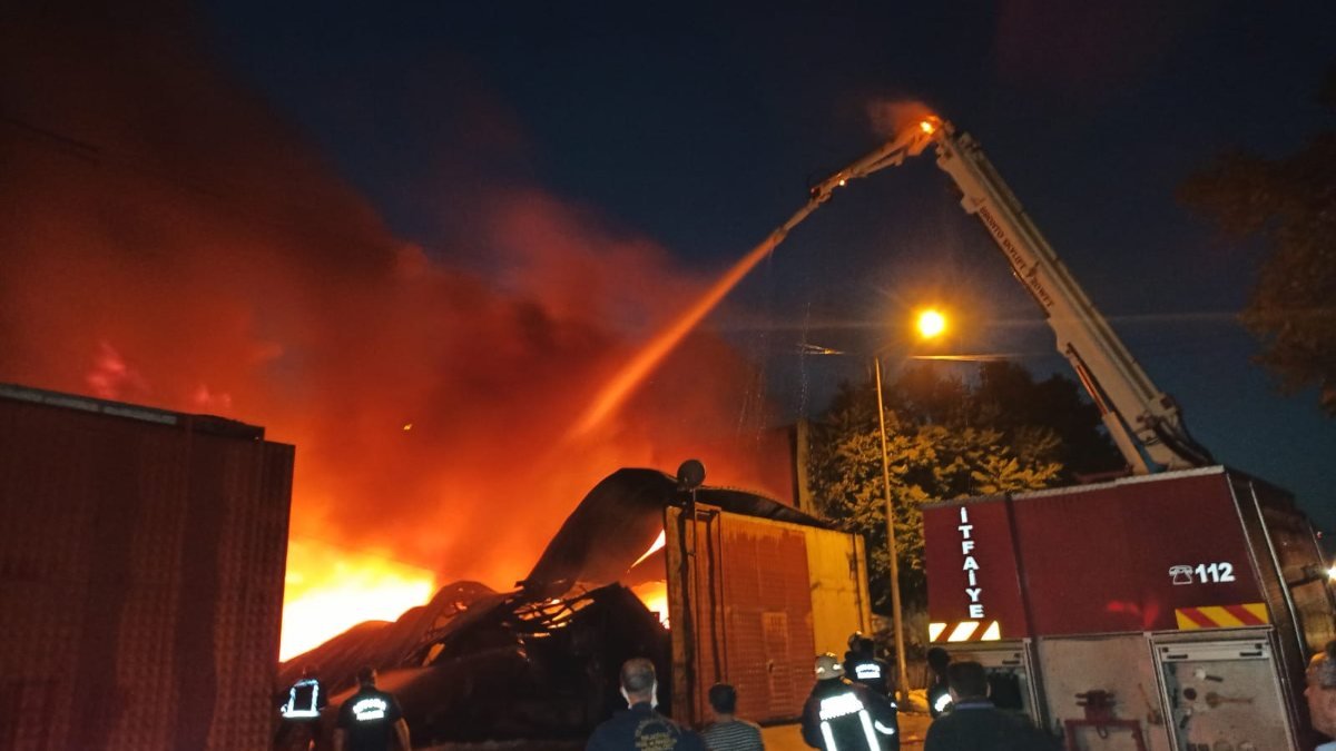 Ankara'da atık dönüşüm tesisinde yangın