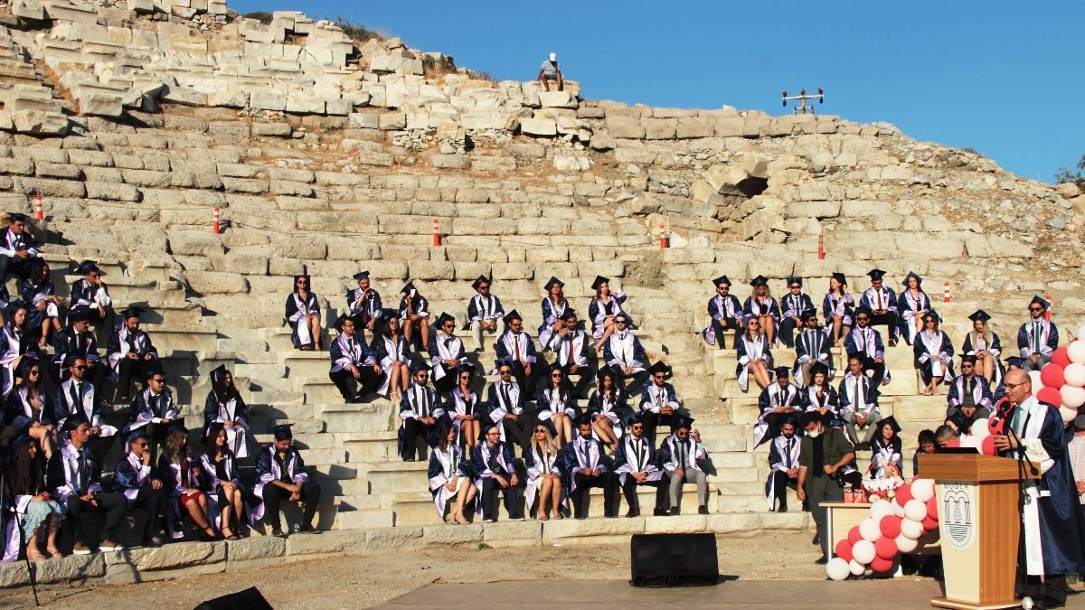 Antik Knidos kentinde 2 bin yıl sonra diploma töreni