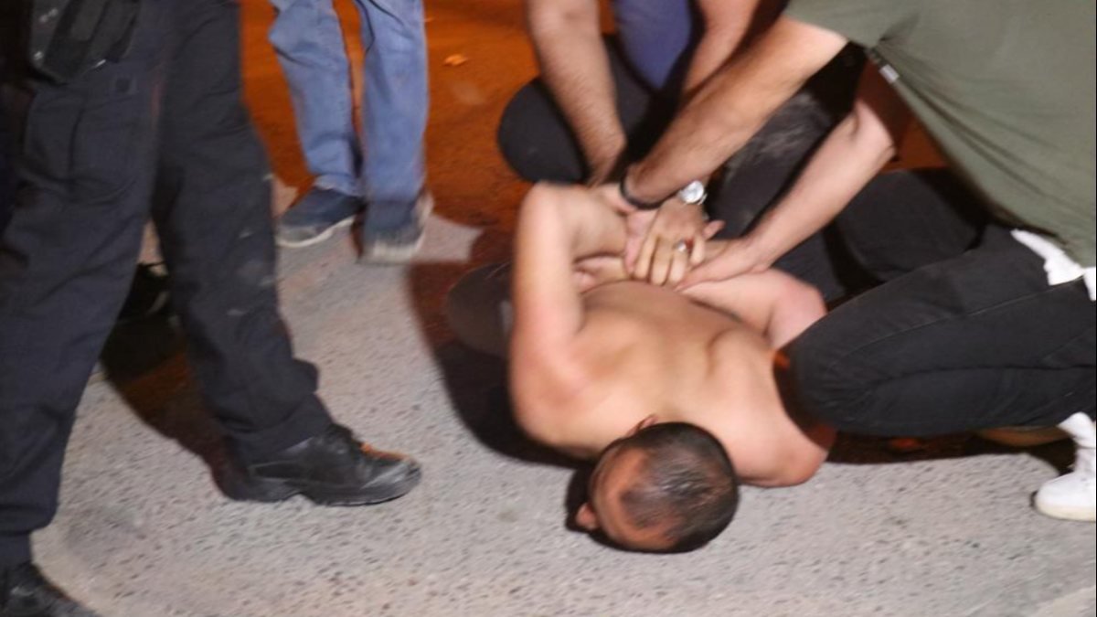 Sakarya'da alkollü şahıs polislere zor anlar yaşattı