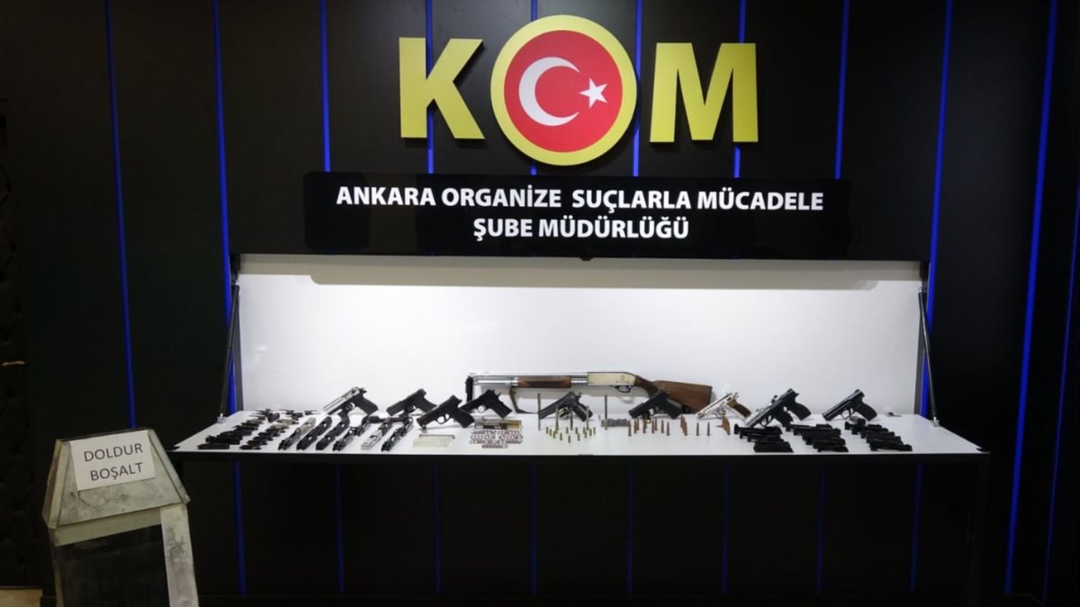Ankara'da kaçak silah operasyonu: 15 gözaltı