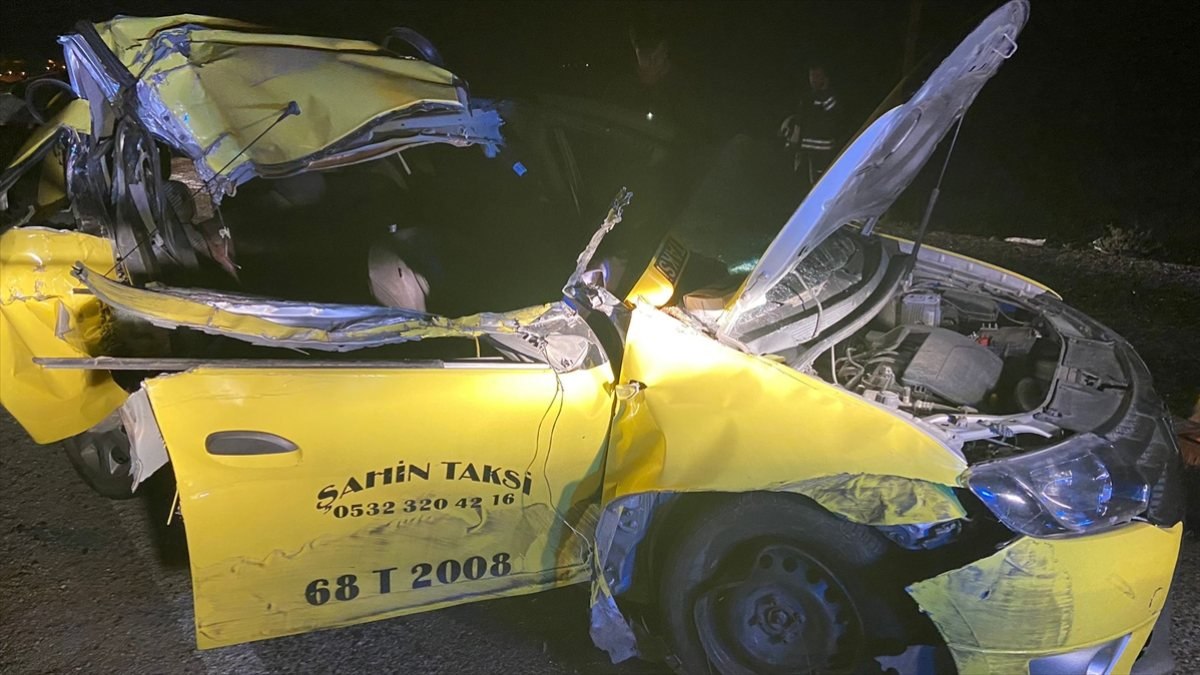 Aksaray'da trafik kazası: 1 ölü, 2 yaralı