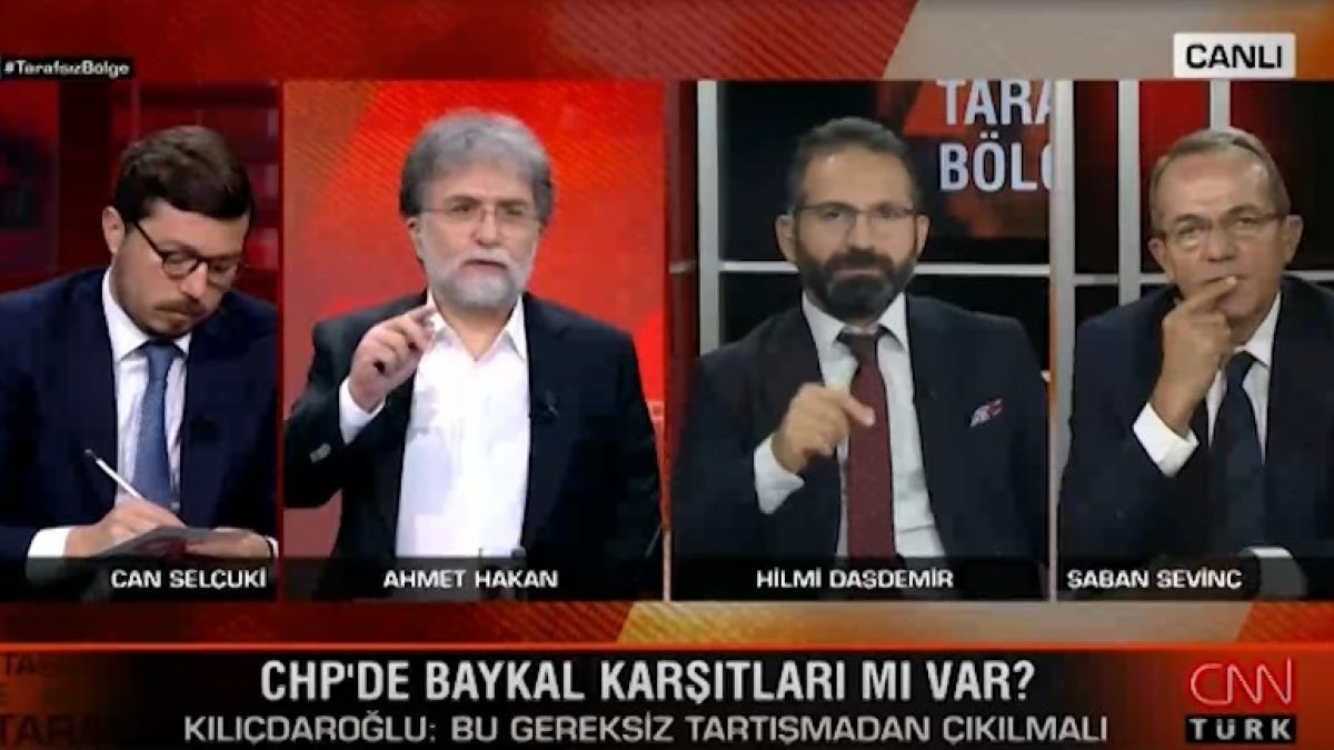 Ahmet Hakan: CHP laikliği savunamadığı için bunları tartışıyoruz