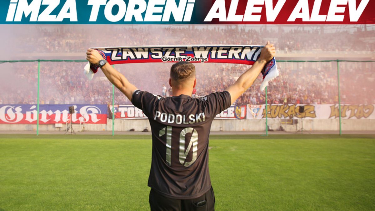 Polonya'da, Podolski'ye coşkulu karşılama
