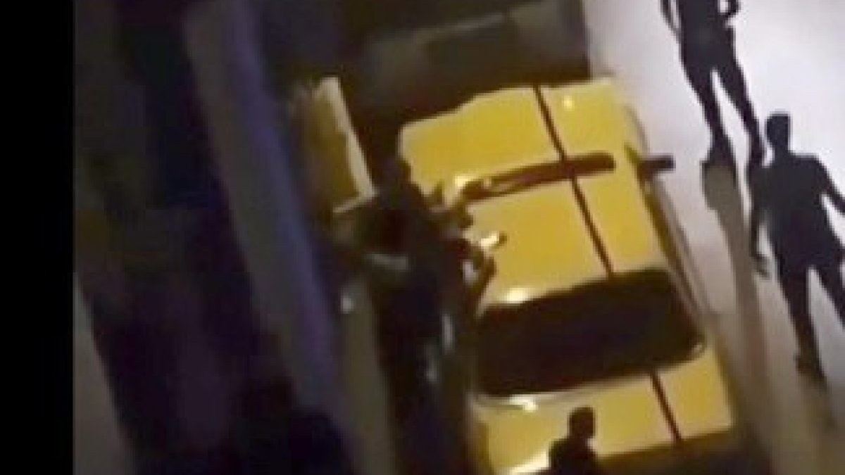 İstanbul'da eşini oğlunun önünde vurarak öldürdü