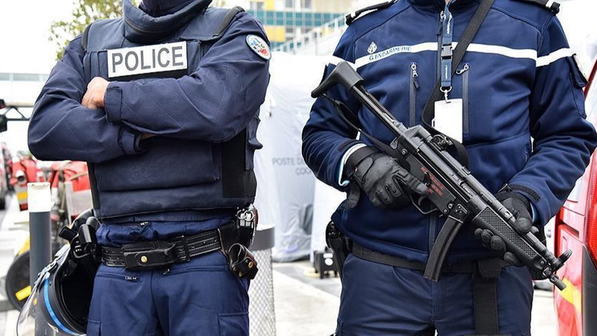 Fransa'da El Kaide nedeniyle terör alarmı