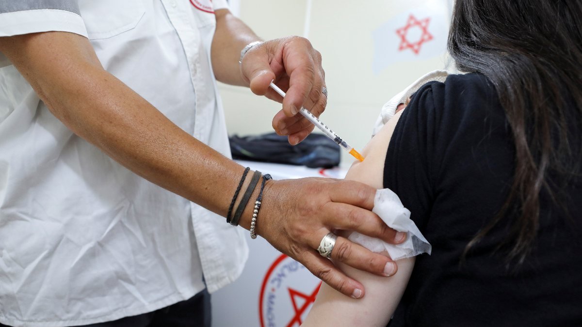 İsrail'de son 4 ayın en yüksek koronavirüs vakası