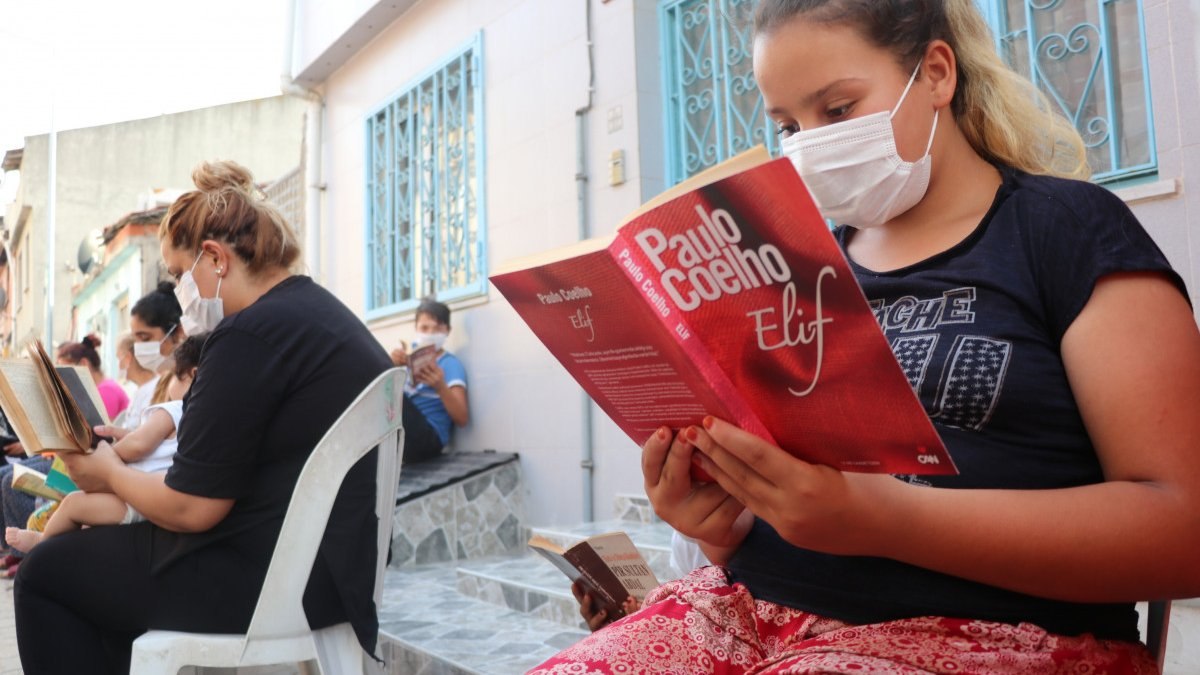Ailelerle birlikte kitap okuma etkinliği