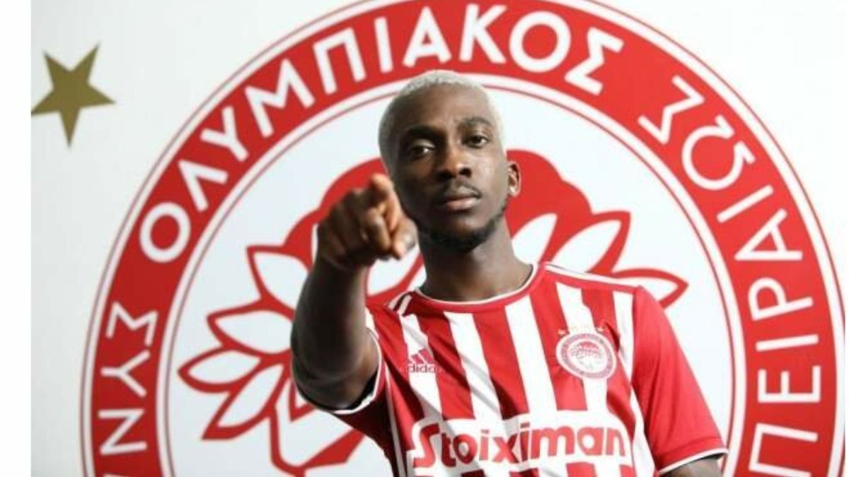 Henry Onyekuru, Olympiakos ile 4 yıllık sözleşme imzaladı