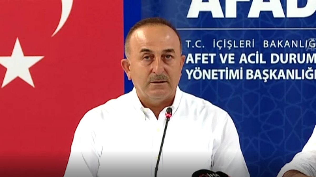 Mevlüt Çavuşoğlu: Antalya'da 14 noktadaki yangın kontrol altına alındı