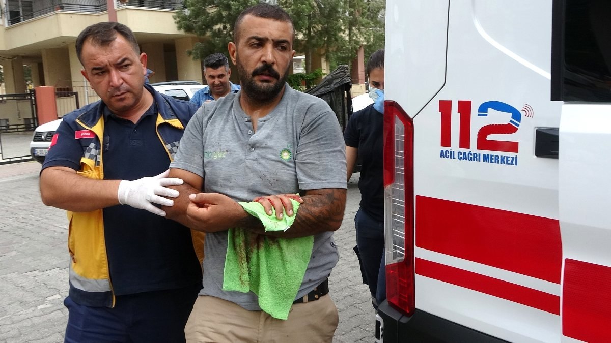 Adana'da temizlik yapmayan çalışanını bıçakladı