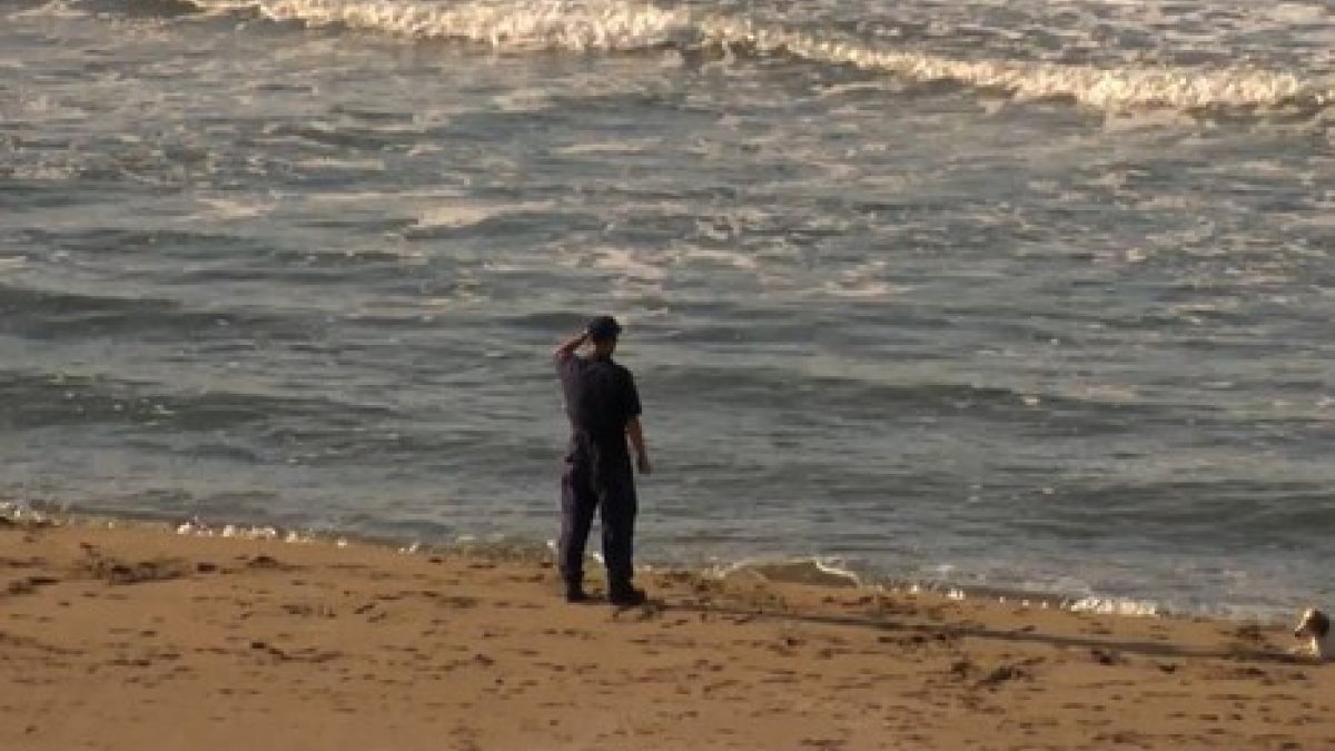 Kandıra’da denize giren 2 kişiden biri öldü, diğeri aranıyor
