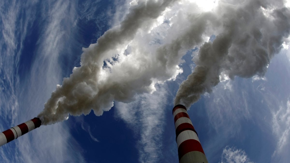 İngiltere'den kirliliğe neden olan ülkelere çağrı: Karbon kesintileri yapın