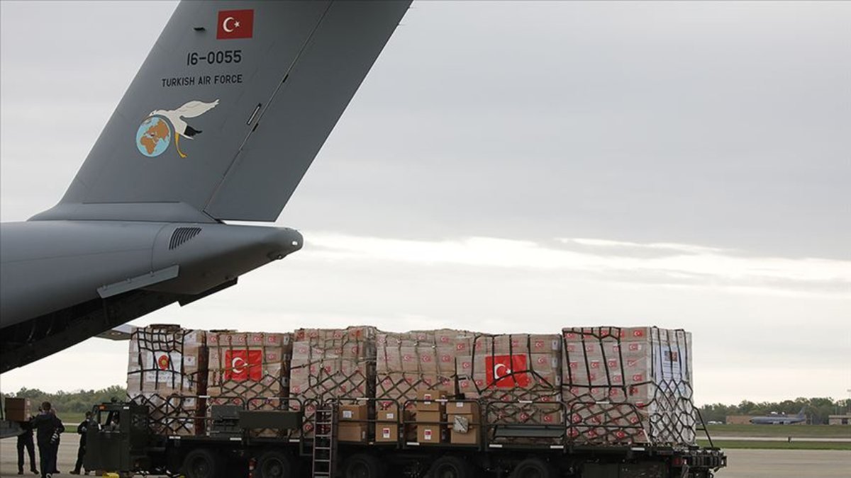 Türkiye, Senegal'e 12 ton tıbbi malzeme gönderecek