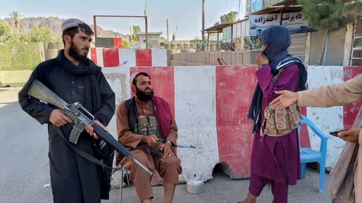 Gazne'nin merkezi Taliban’ın kontrolüne geçti