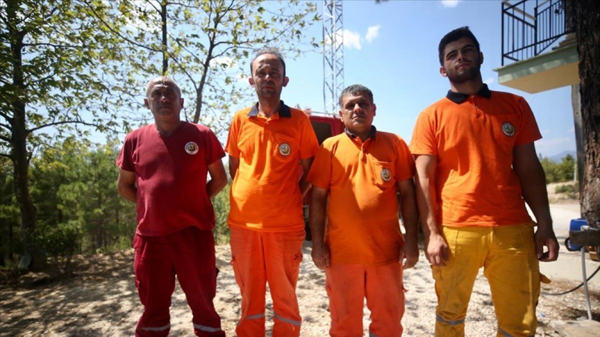 Manavgat'ta canlarını hiçe sayarak alevlerin arasına giren orman işçileri: Ölümü hissettik