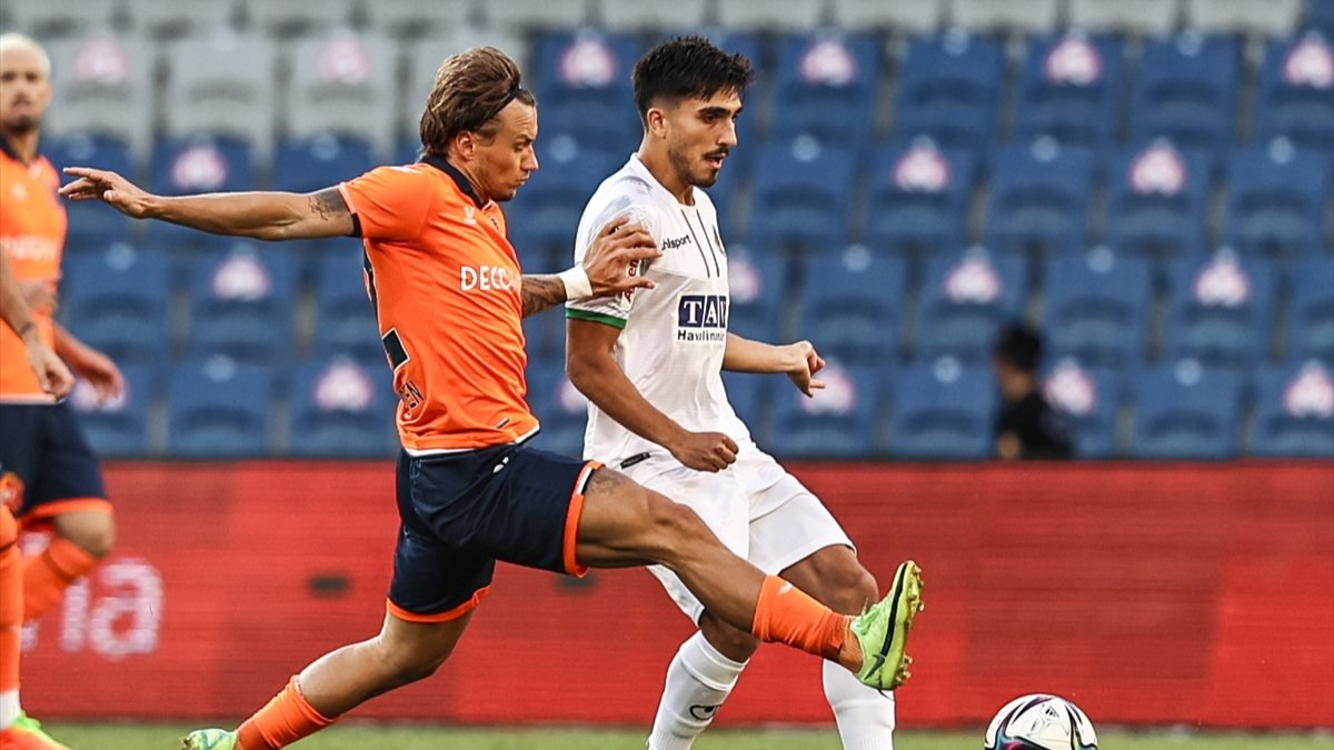 Alanyaspor, Başakşehir'i 1-0 mağlup etti