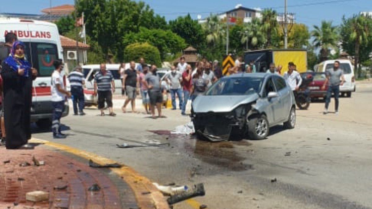 Antalya’da 13 yaşındaki sürücü kaza yaptı, 15 yaşındaki Bedirhan can verdi