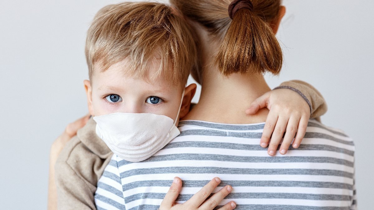 Çocuklarda koronavirüs hakkında ebeveynlerin bilmesi gerekenler