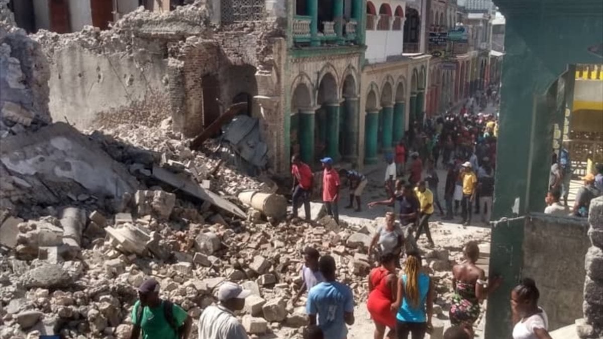 Haiti depreminde ölenlerin sayısı 1419'a yükseldi