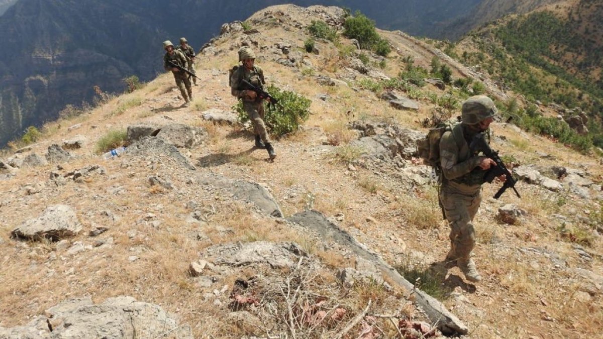 Pençe Şimşek bölgesinde 2 PKK’lı terörist öldürüldü