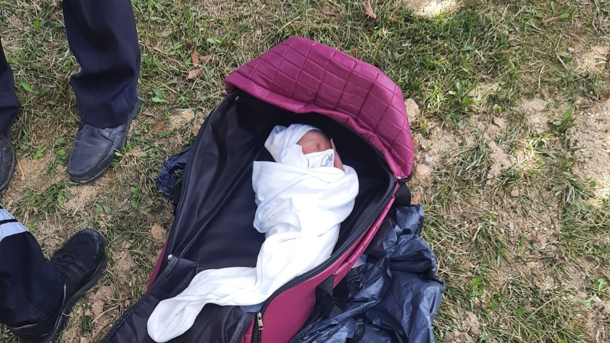 Arnavutköy'deki parkta, yeni doğan bebek bulundu