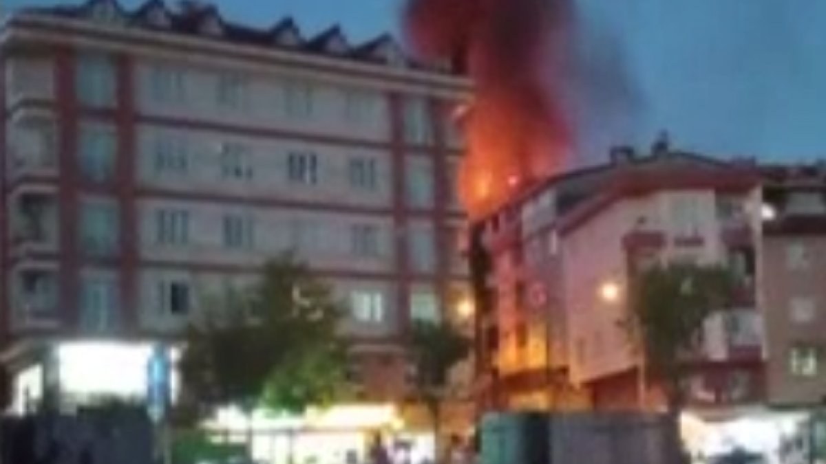 İstanbul'da bir gecekonduda yangın çıktı
