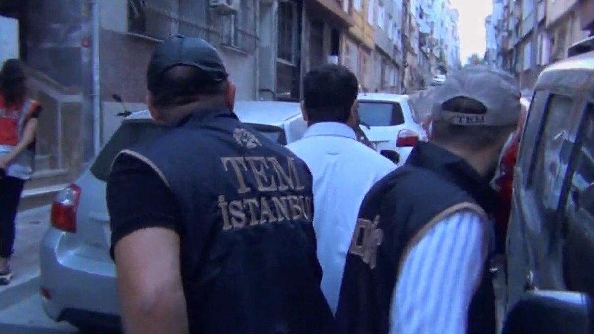 İstanbul’da 8 ilçede DEAŞ operasyonu: 10 gözaltı
