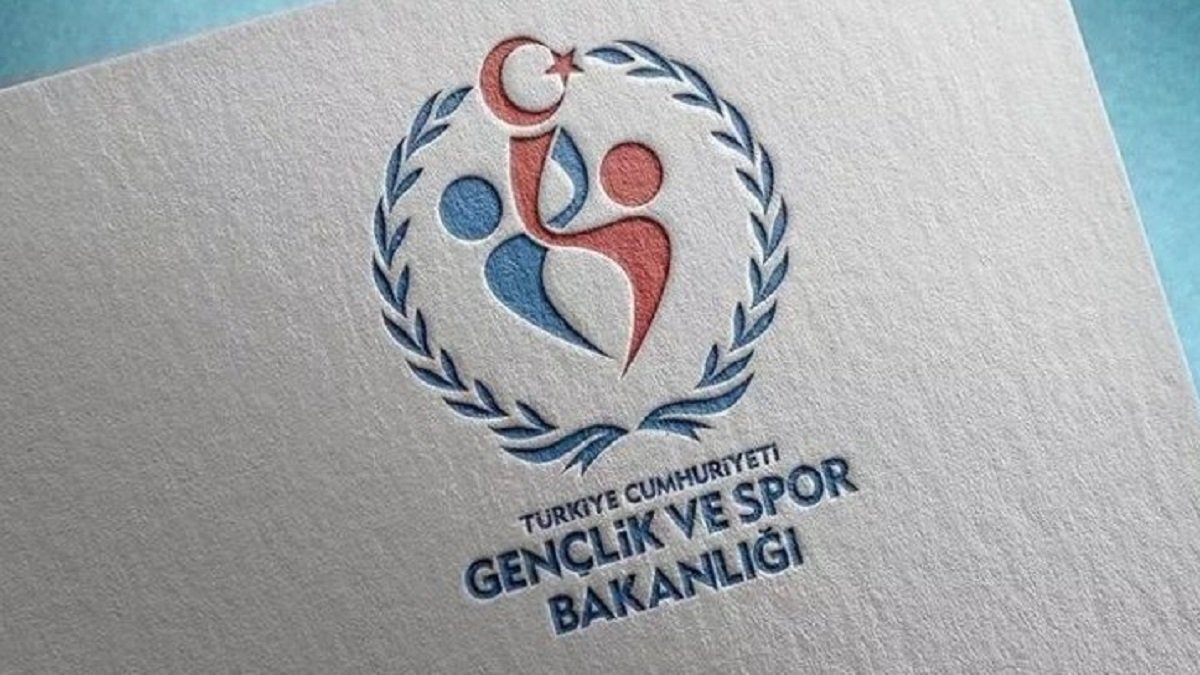 Gençlik ve Spor Bakanlığı'ndan GençlerinBütçesiGençlerde anketi