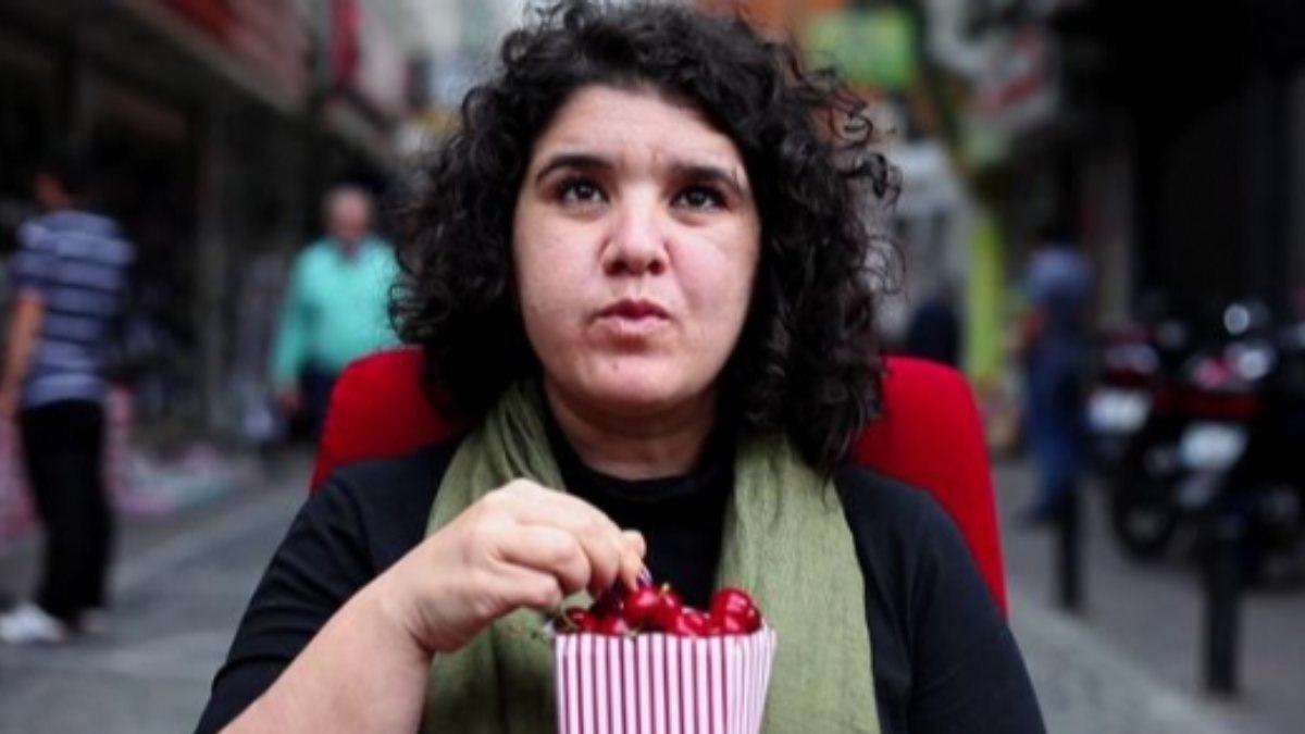 Ayça Damgacı kimdir? Güldür Güldür'ün yeni ismi Ayça Damgacı'nın biyografisi