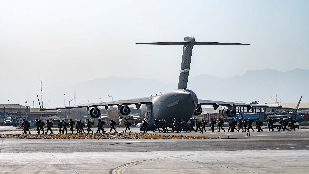 Afganistan'da Ukrayna uçağı kaçırıldı iddiası