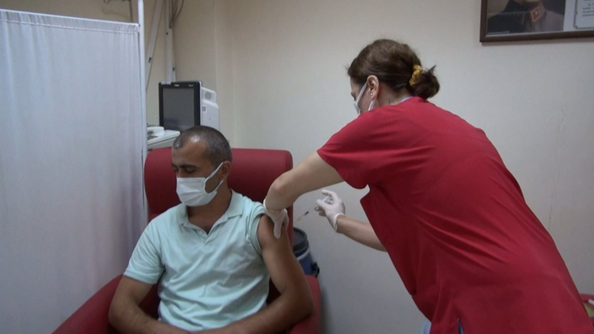 Rize'de aşı duyarlılığı arttı: Haritada renk mavi oldu