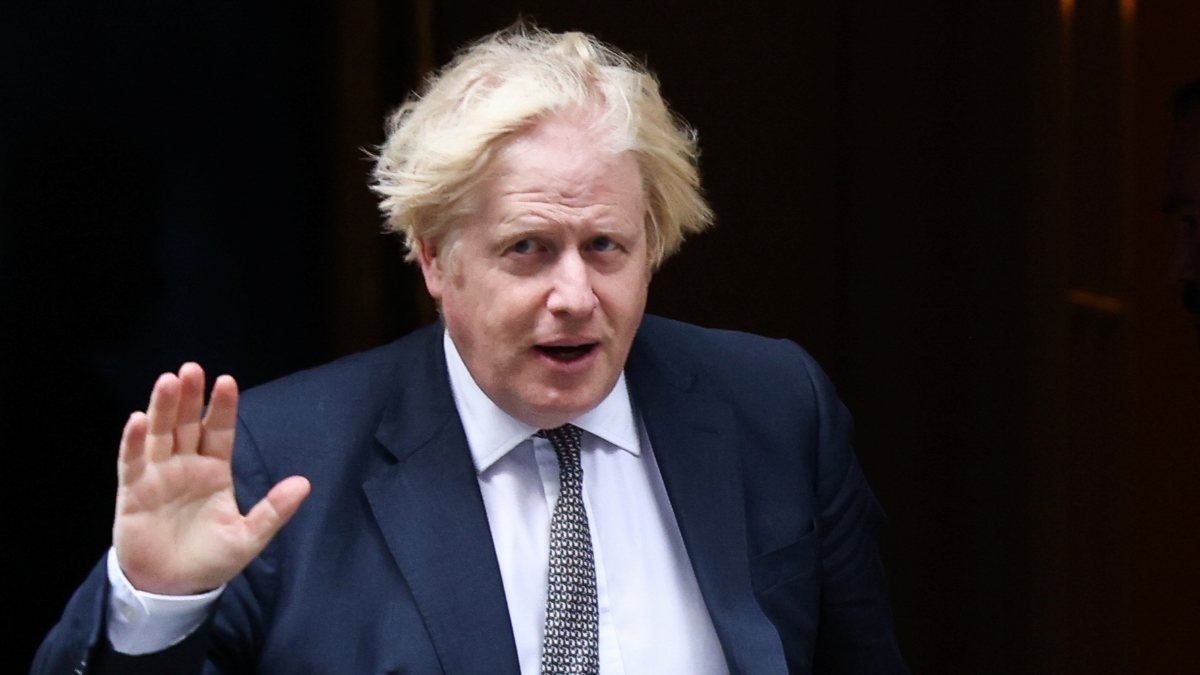 Boris Johnson: Afganistan'da kalanların tahliyesi için süre daraldı