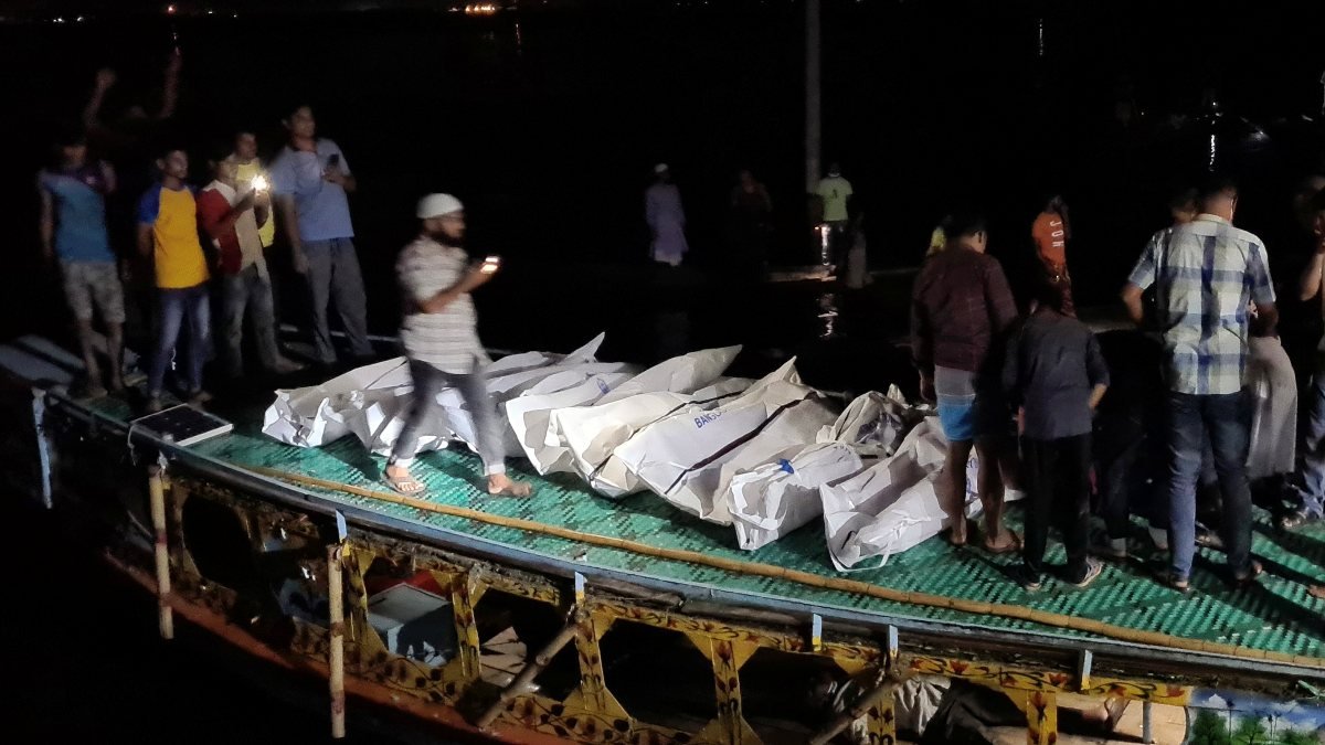 Bangladeş'te gemi kazası: 21 ölü