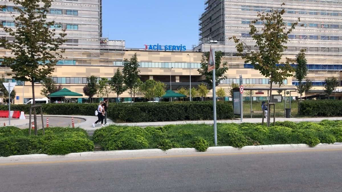 Bursa’da, hastane bahçesinde kalp krizi geçiren kadın öldü