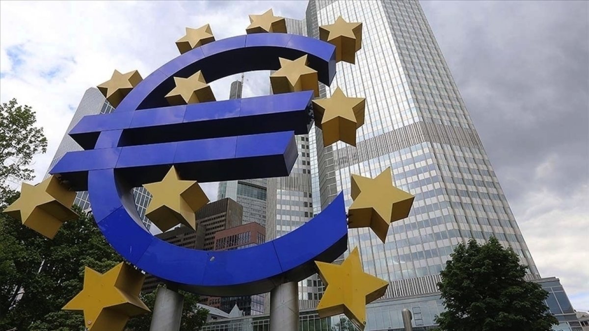 Euro bölgesinde enflasyon 10 yılın zirvesine yükseldi