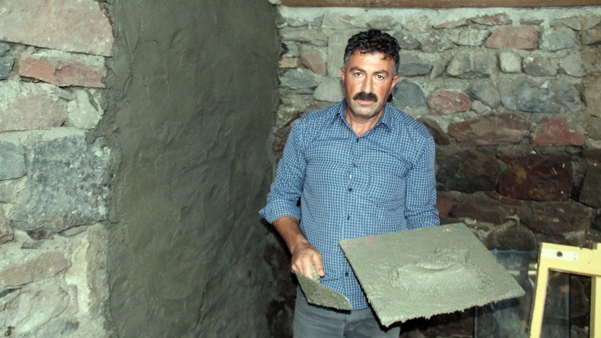 Ardahan'daki inşaat işçisi, dolandırılarak 20 bin liralık tüm birikimini kaptırdı