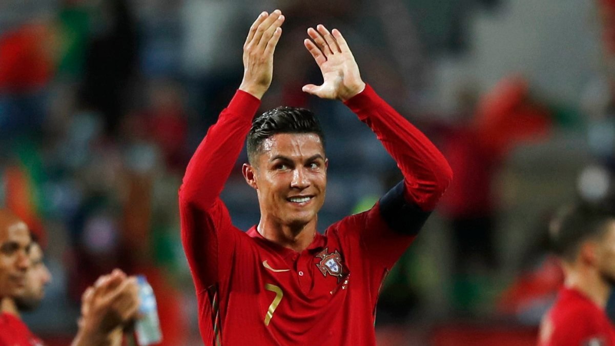 Ronaldo, Kraliçe Elizabeth'e tabu yıktırdı