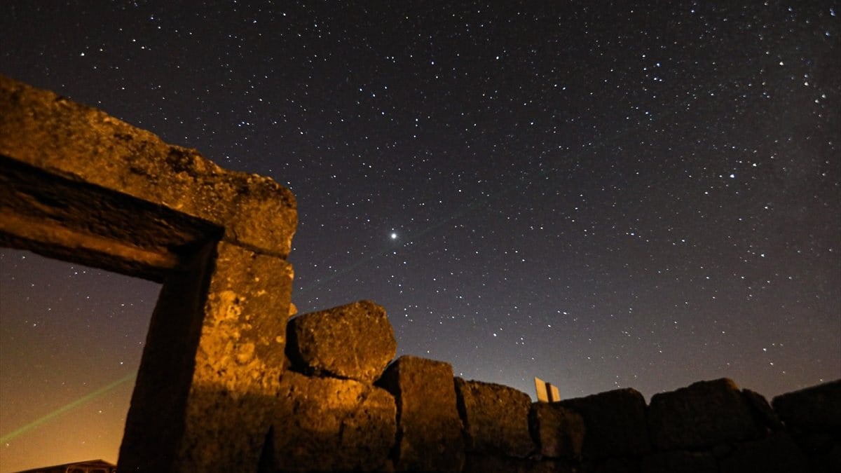 Diyarbakır Zerzevan Gökyüzü Gözlem'inde yıldızlar geceyi aydınlattı