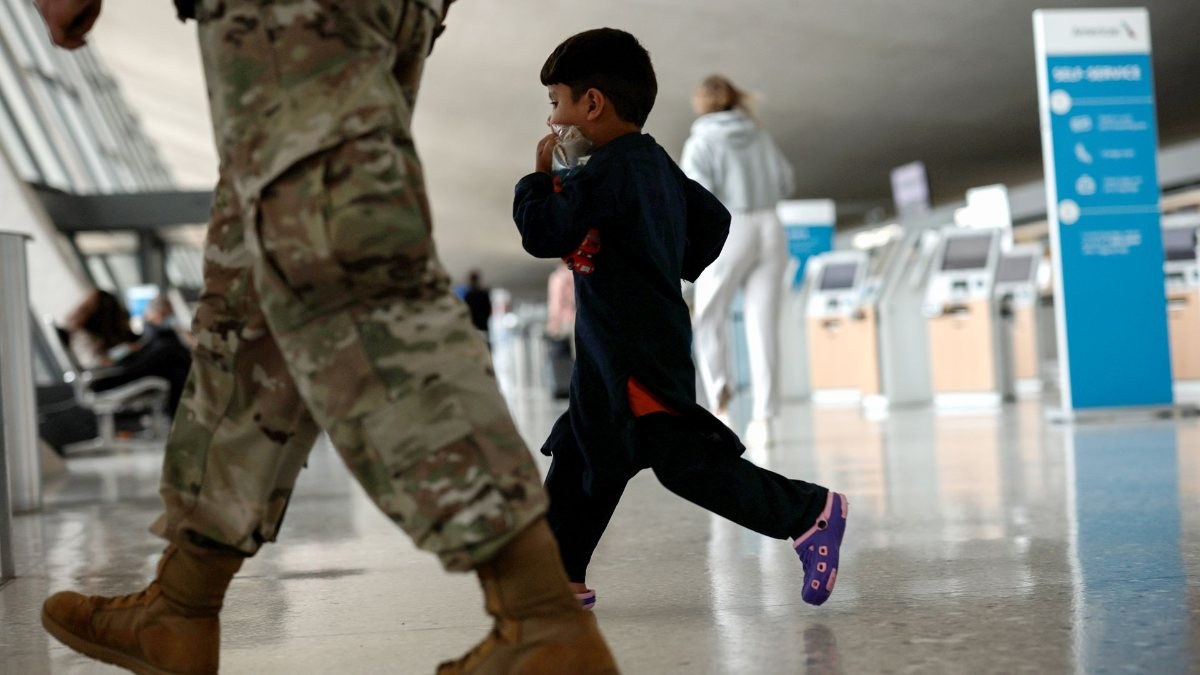 Brüksel, ABD'nin Afganları Avrupa'da bırakacağından endişe duyuyor