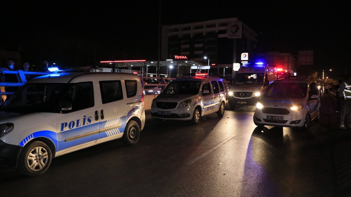 Adana'da iki yabancı uyruklu kız, araba çarpması sonucu hayatını kaybetti