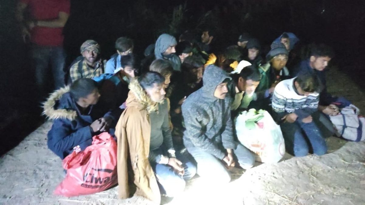 Van’da, 27 kaçak göçmen yakalandı
