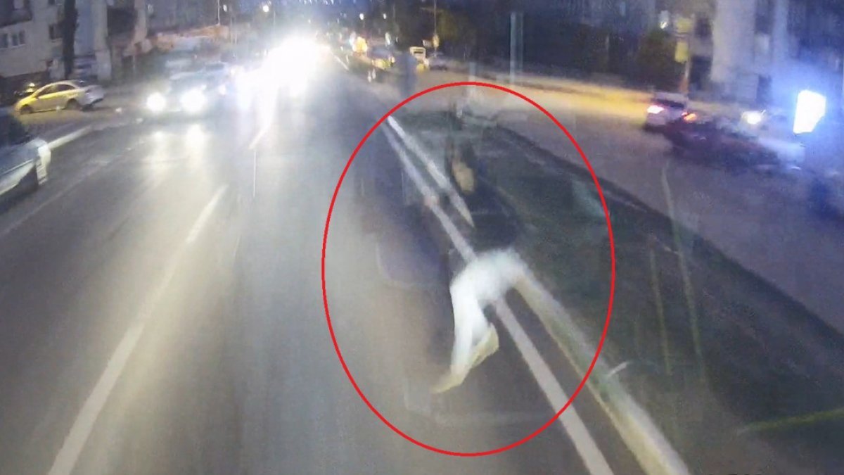 Bursa'da ölen öğrencinin ailesi: Şoför elini kolunu sallayarak geziyor