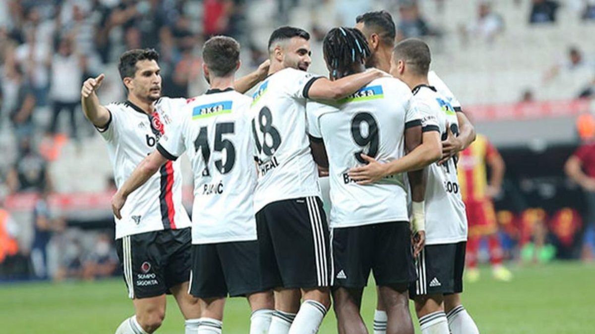 Antalyaspor-Beşiktaş maçının ilk 11'leri
