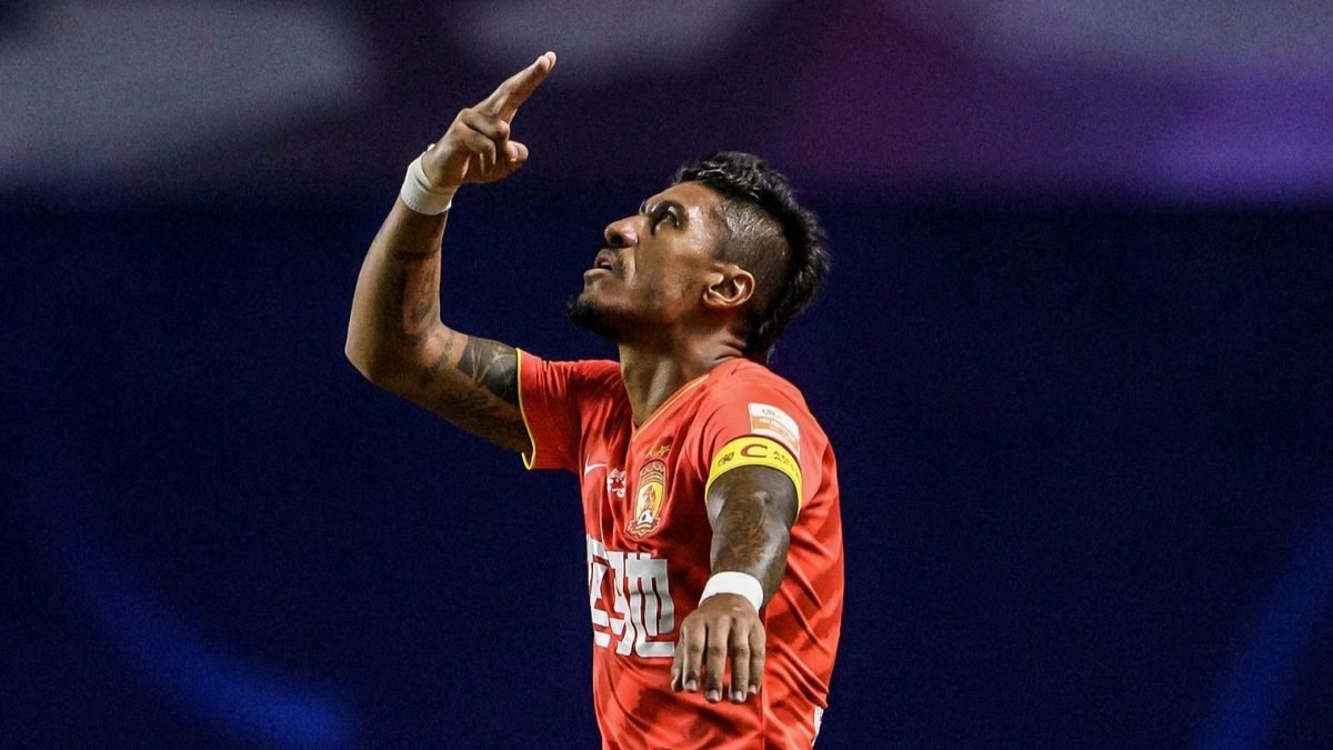 Paulinho, Al-Ahli ile olan sözleşmesini feshetti
